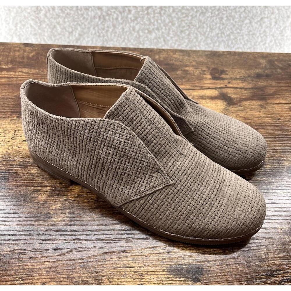 Franco Sarto Boots Womens 8.5M Pieta Casual Slip On Bootie Suede Leather